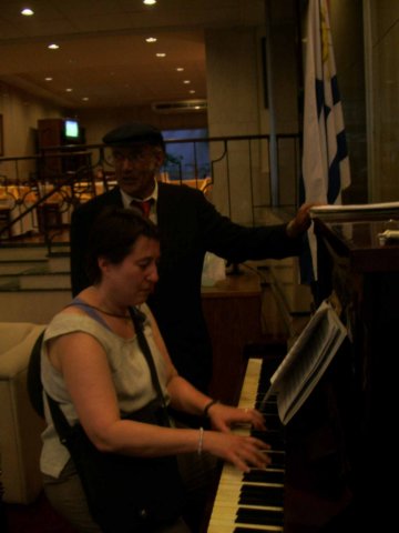 robinatthepiano.jpg